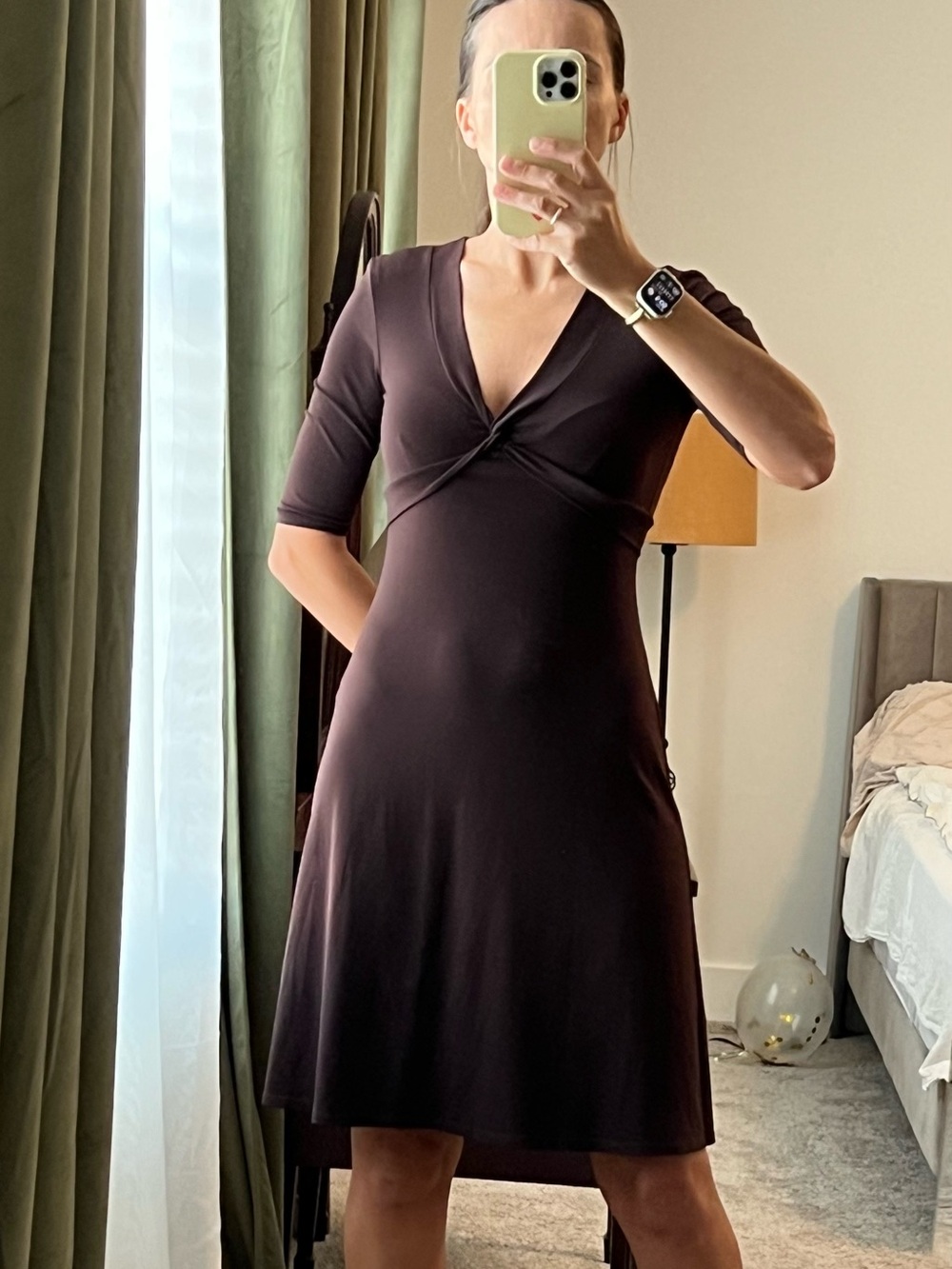 Vintage BCBGMAXAZRIA Brown Twist Front V-Neck Y2K Mini Dress Size S